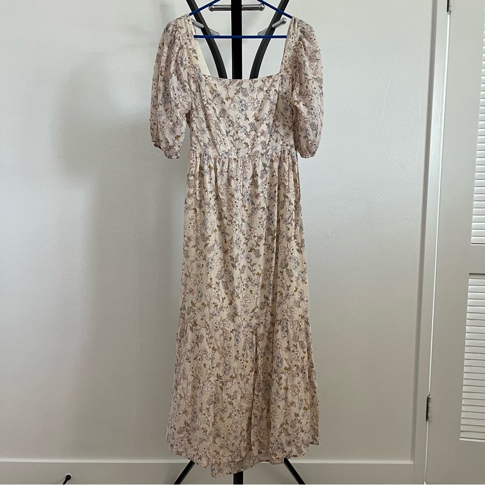 The Abbey Floral Midi Dress Size Large